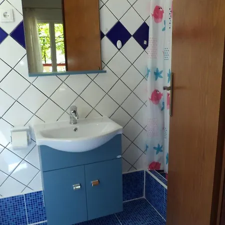 Grgek Апартаменты Лопар