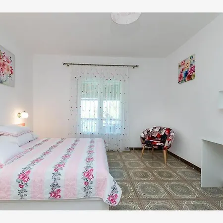 Grgek Apartment *