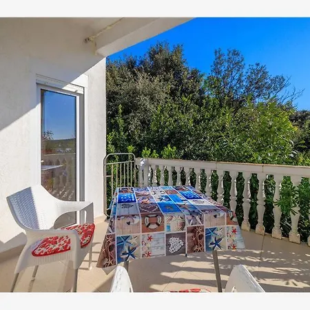 Grgek Appartement Lopar